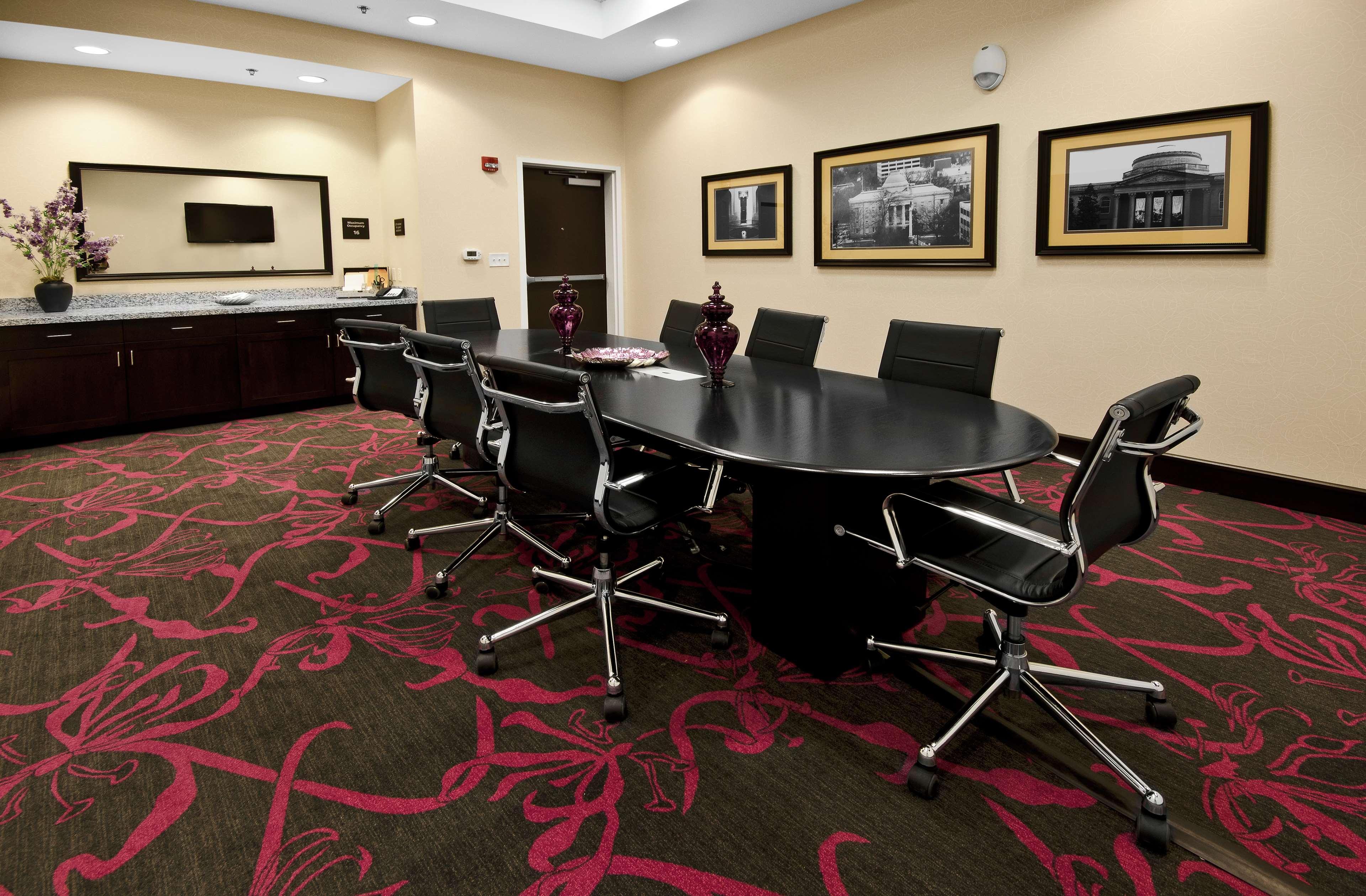 Hampton Inn & Suites - Raleigh Downtown Экстерьер фото
