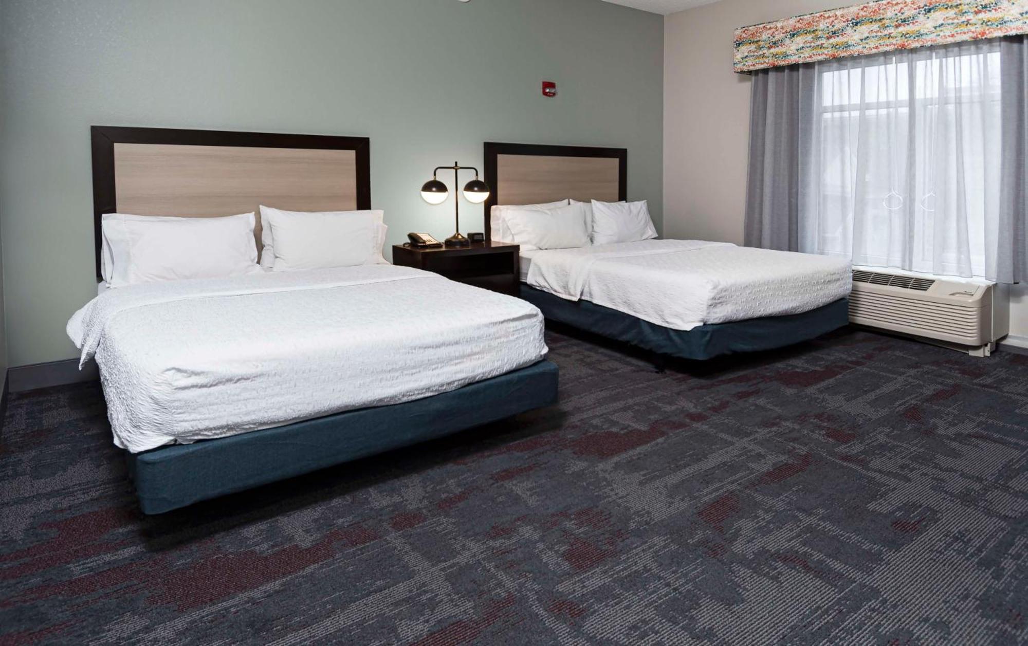 Hampton Inn & Suites - Raleigh Downtown Экстерьер фото