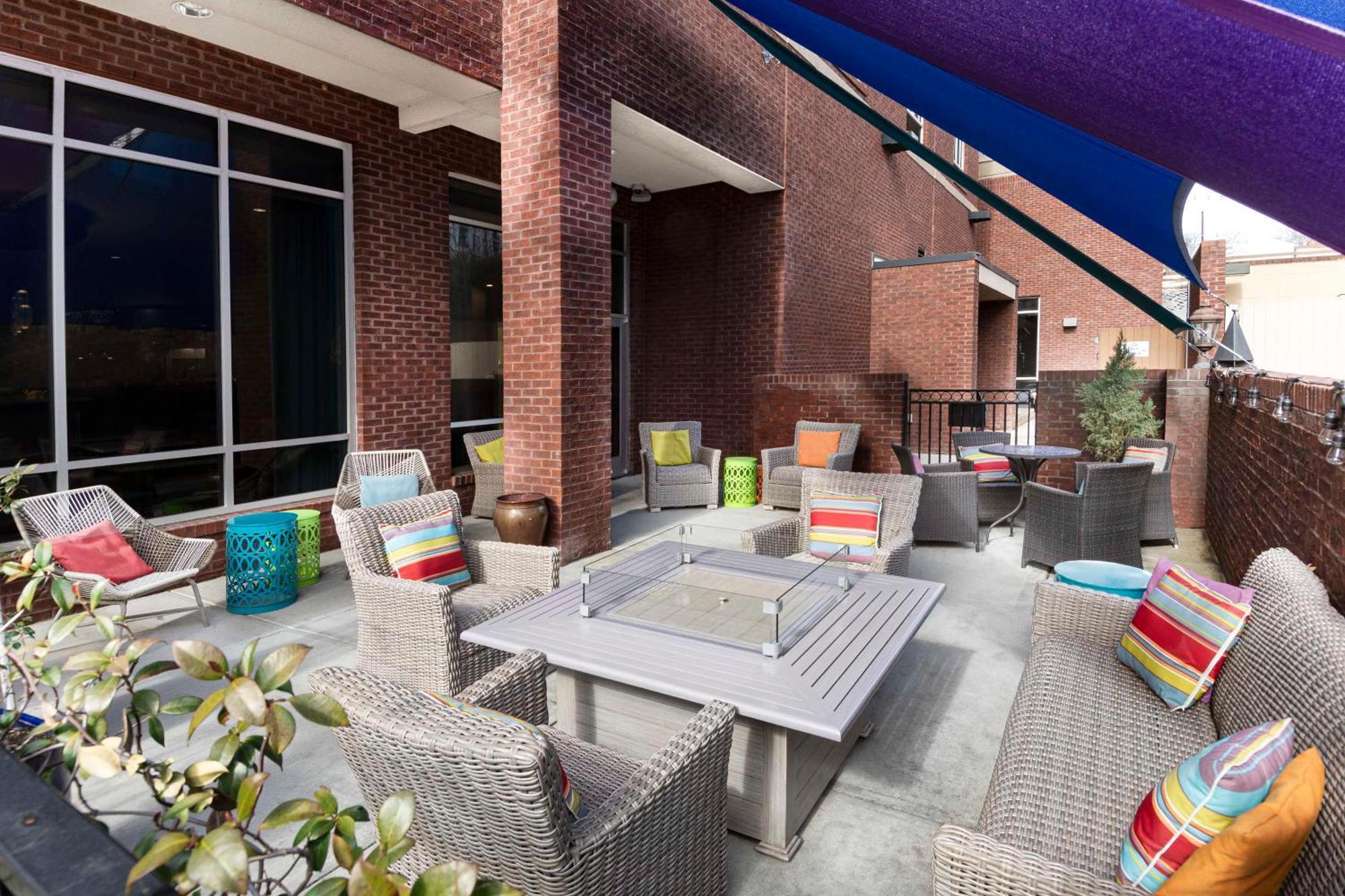 Hampton Inn & Suites - Raleigh Downtown Экстерьер фото